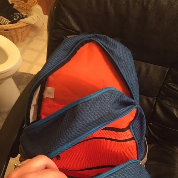 Backpack - Picture 5 of 5